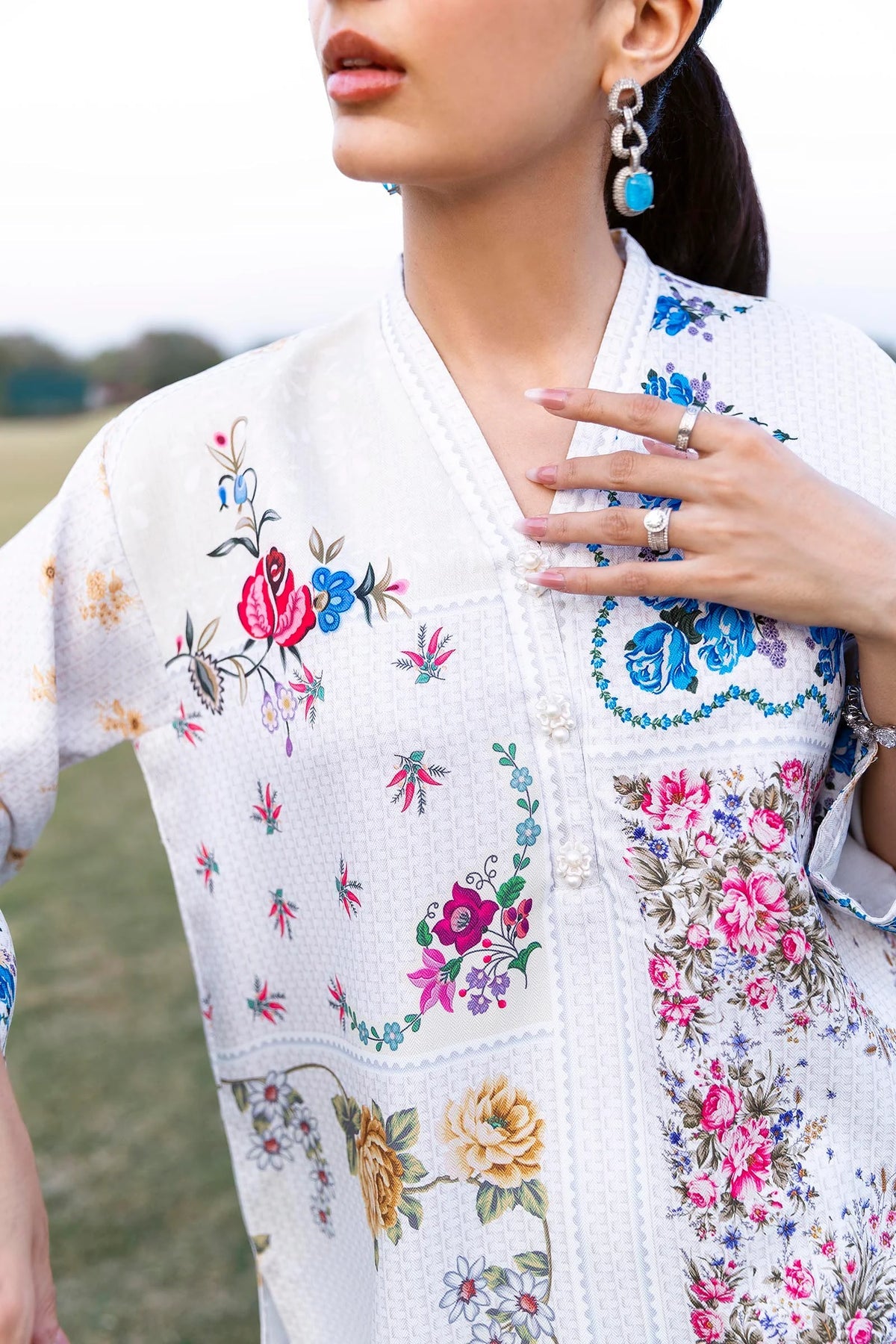 FW25BSP176 | Fall Winter Collection | SANA SAFINAZ