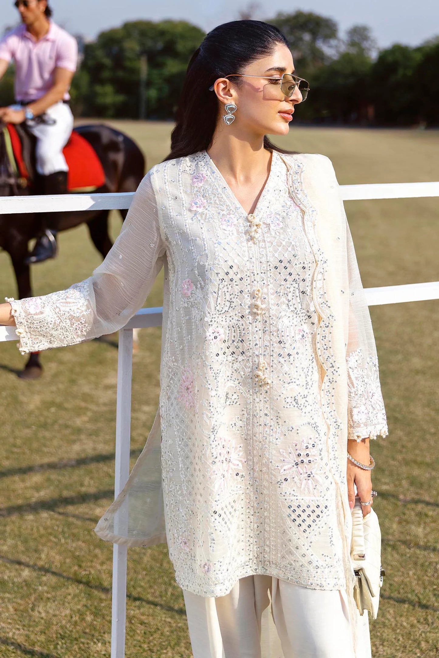 STITCHED SLUB DUPATTA | Sana Safinaz