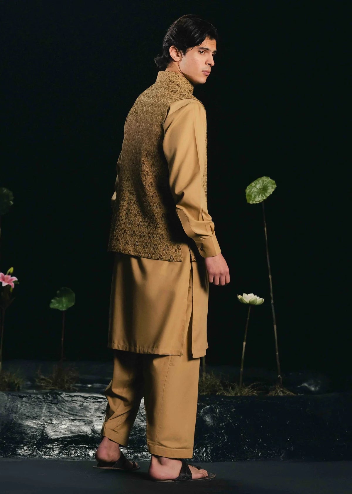 Zarvahn | LAJ BY LAJWANTI MENSWEAR