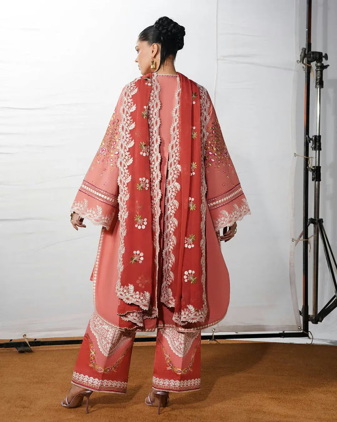 Dinaz | The Reserved View SS / Edit I | Jugnu