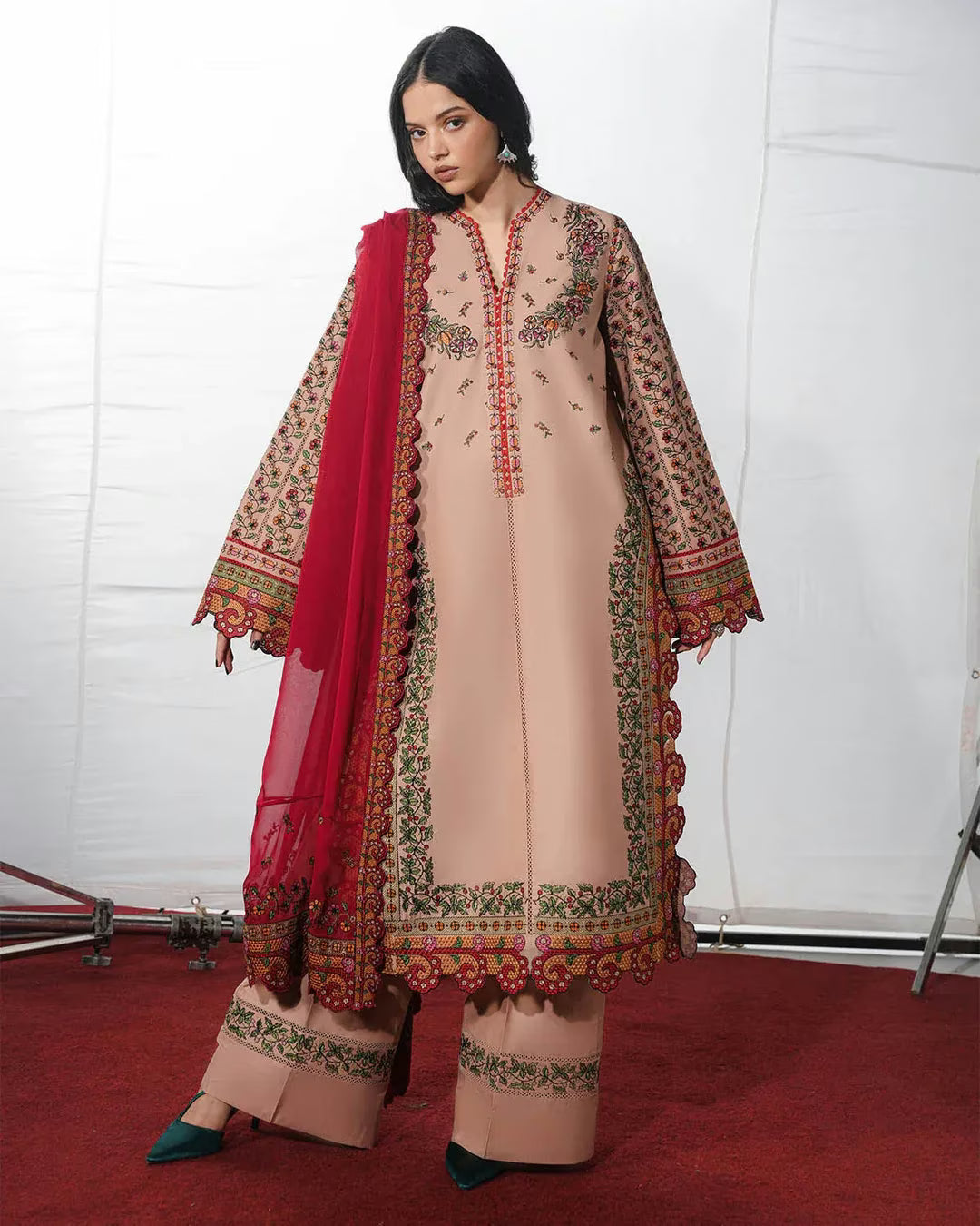 Nazeh | The Reserved View SS / Edit I | Jugnu