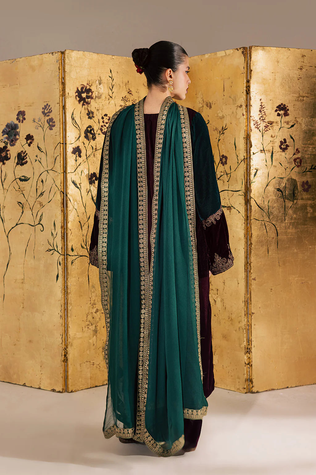 KV-58 | VELVET MUSES | VANYA