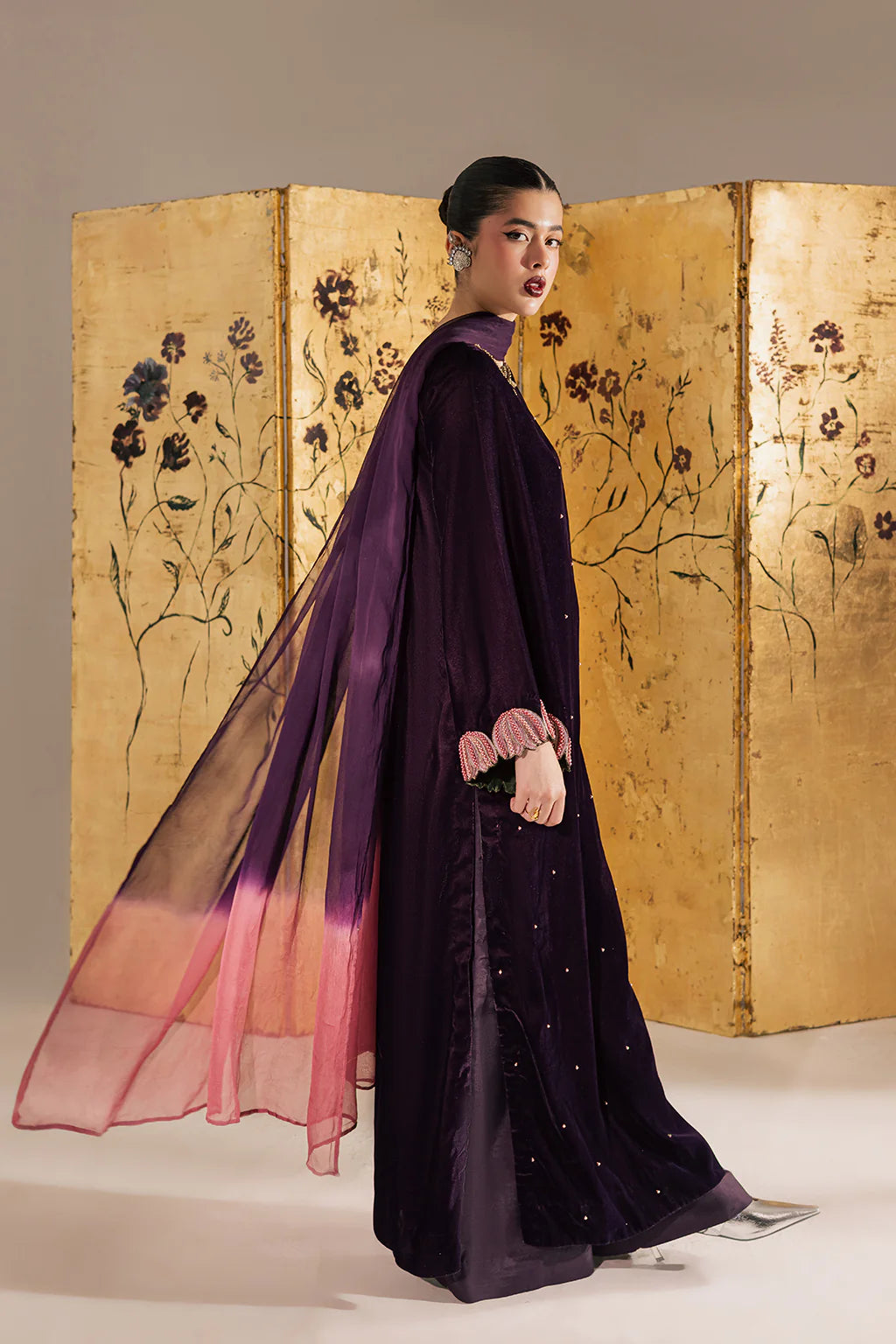 KV-59 | VELVET MUSES | VANYA