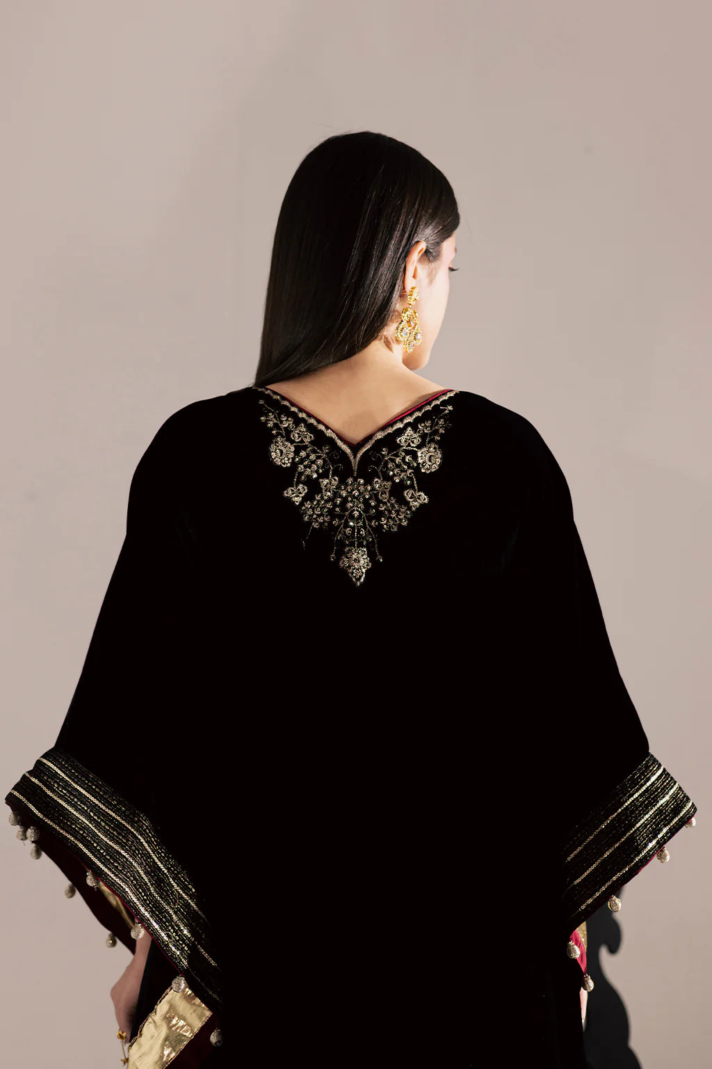 KV-60 | VELVET MUSES | VANYA