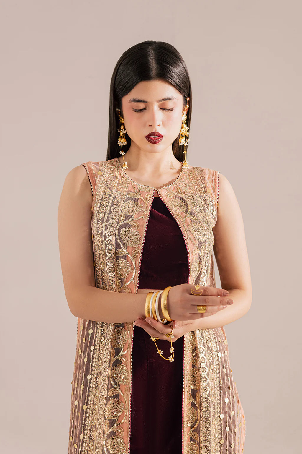 KV-64 | VELVET MUSES | VANYA