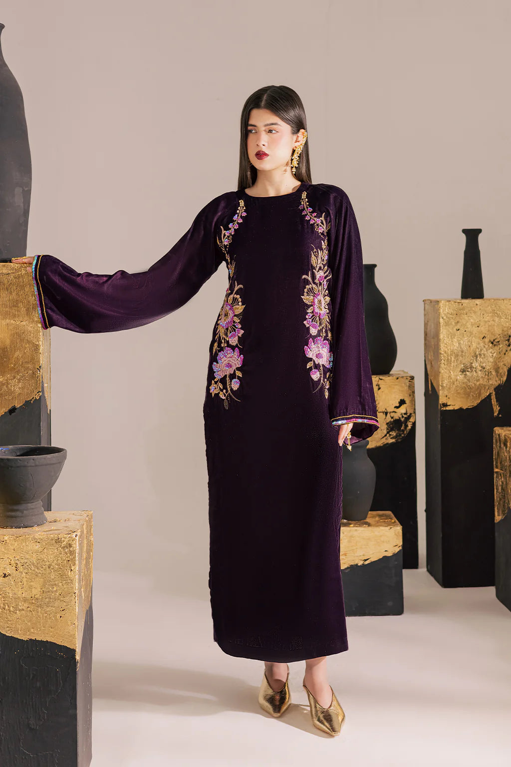 KV-63 | VELVET MUSES | VANYA