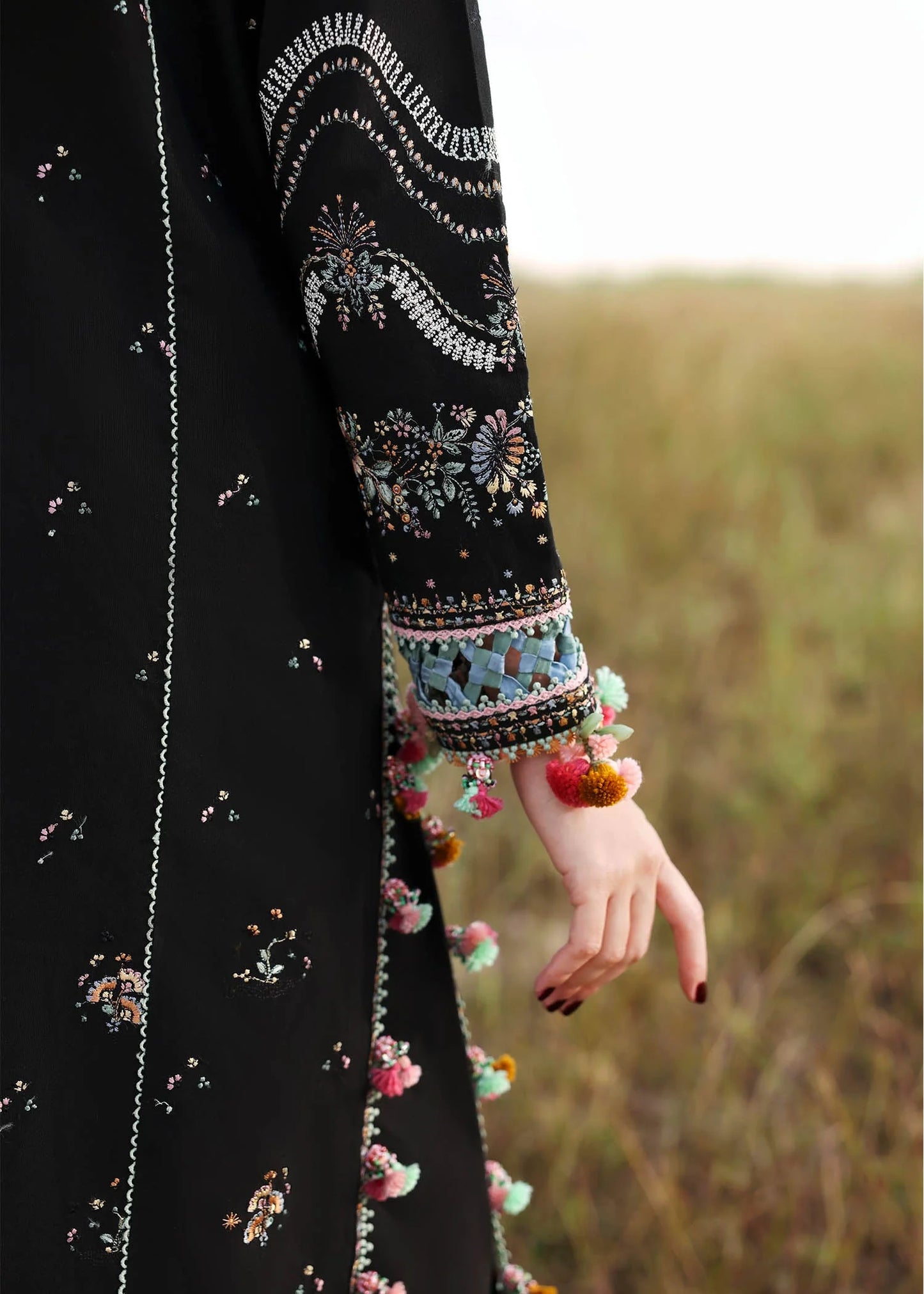 Malika | Khaddar '25 | HUSSAIN REHAR