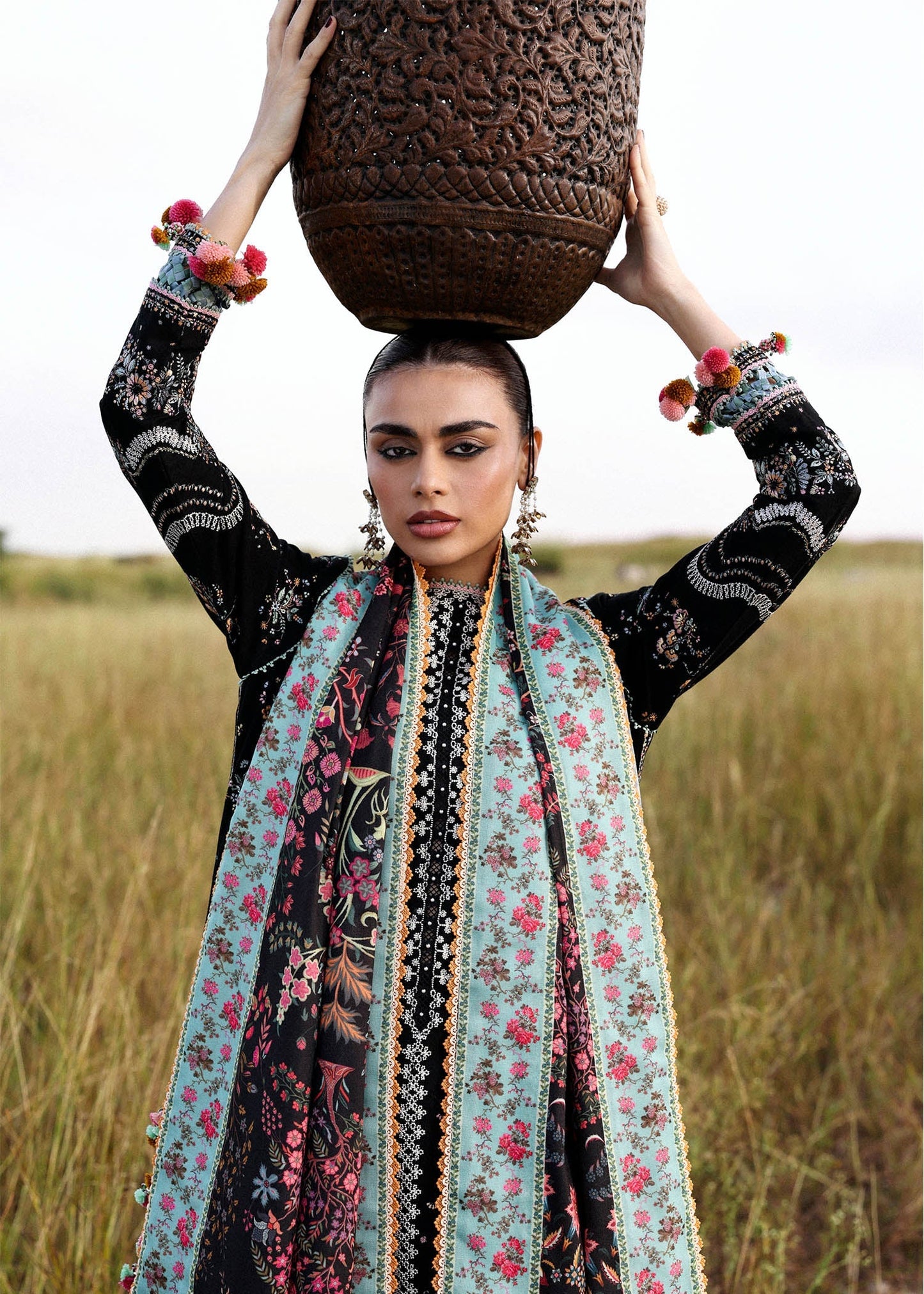 Malika | Khaddar '25 | HUSSAIN REHAR