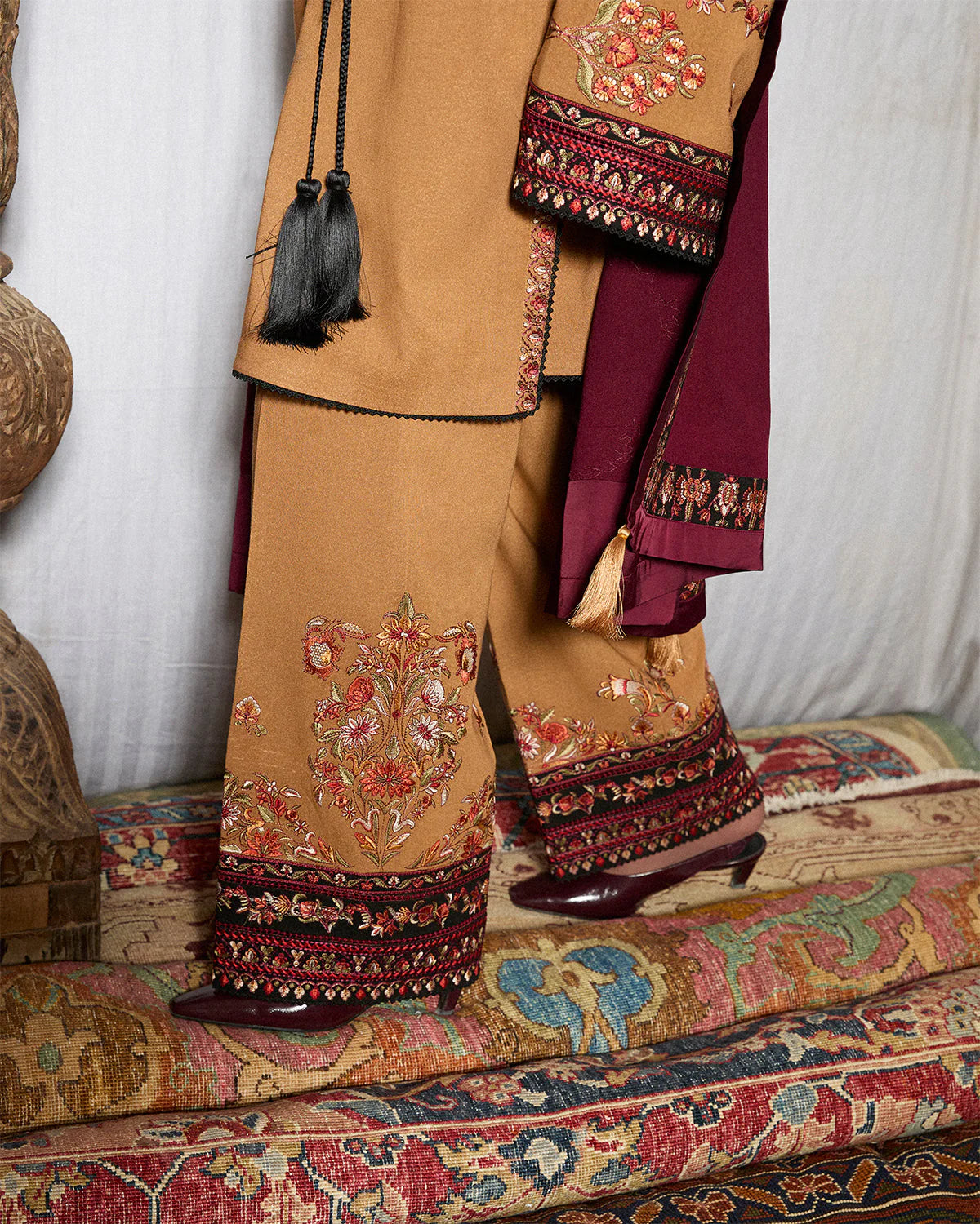 Zrov | Karandi Unstitched, AW 25 - Edit III | Jugnu