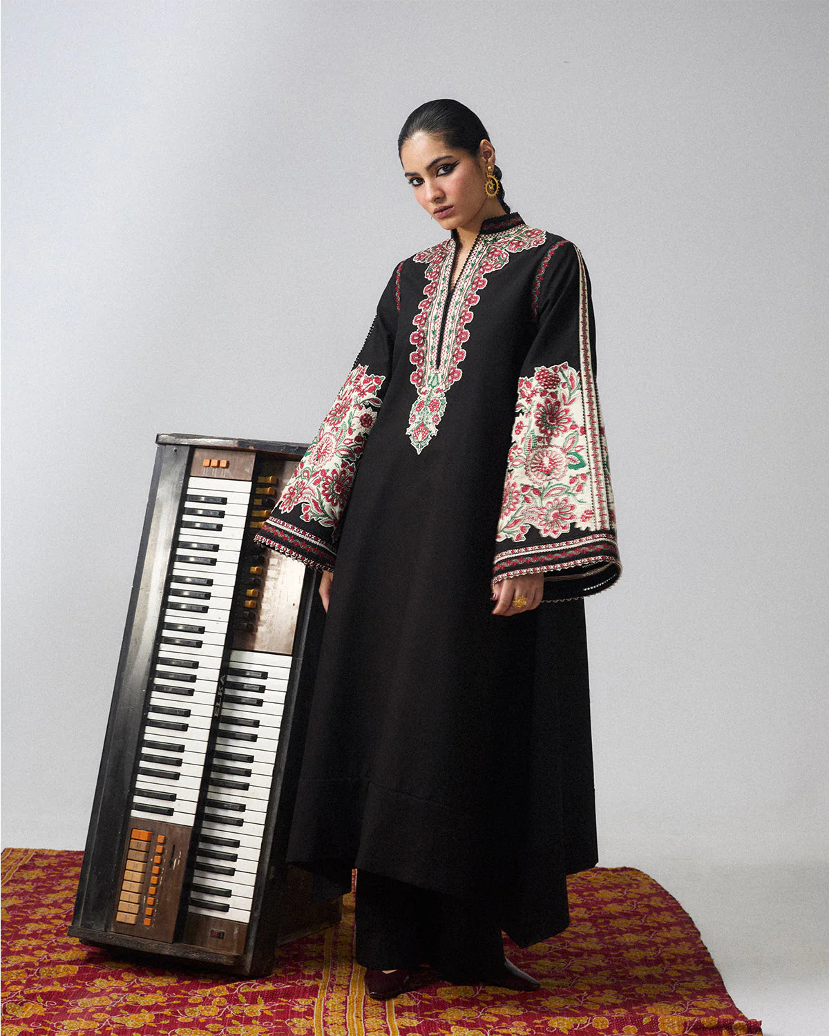 NAGINA | Khaddar Pret '26 | Jugnu Women